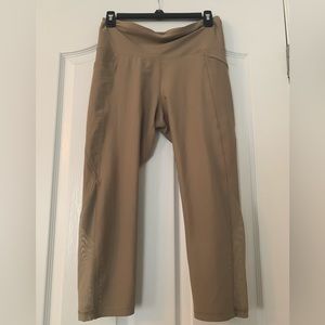 Old Navy High Rise Cropped Athletic Leggings
